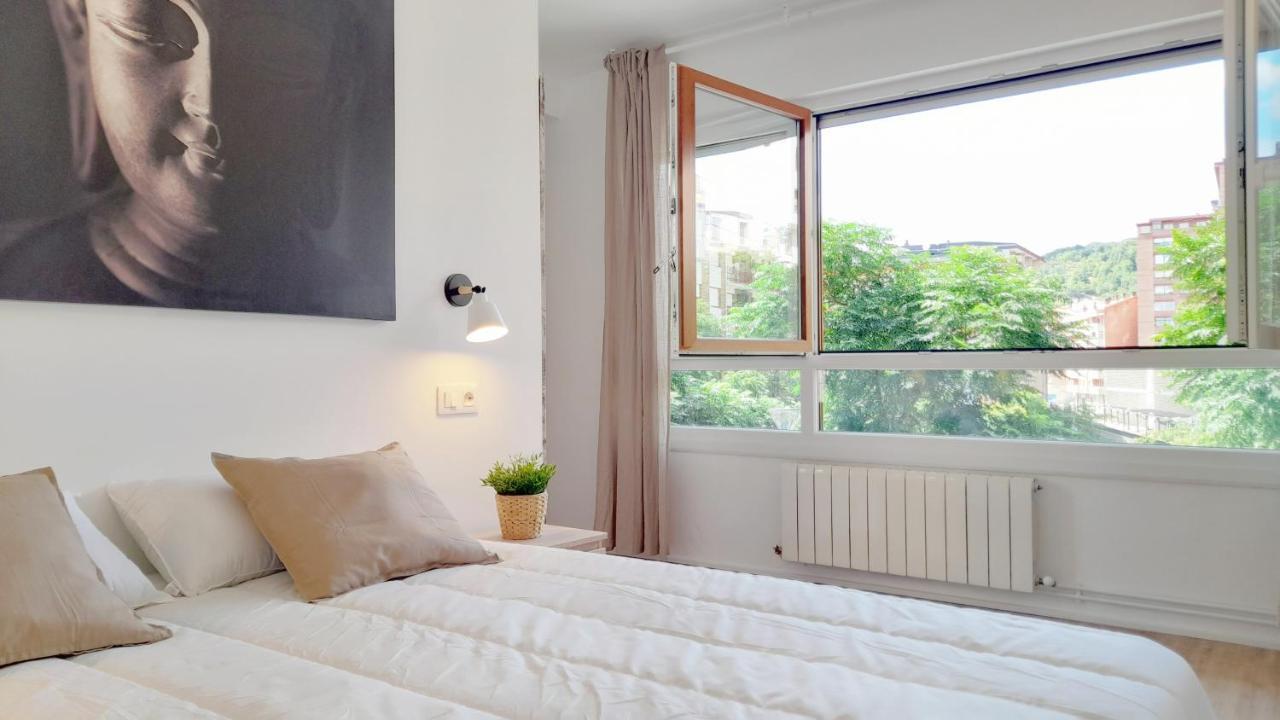 Mood Bilbao Apartamentos - New & Special Exterior photo